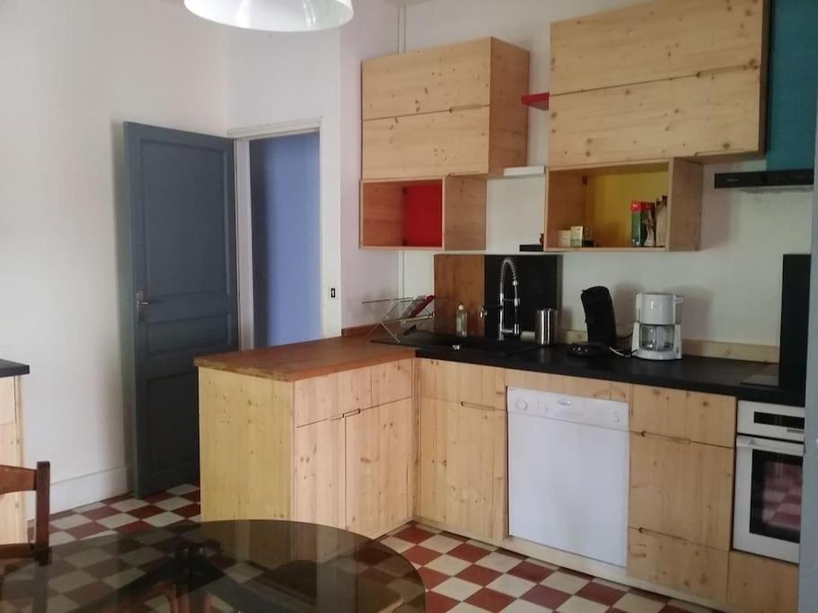 Maison Dans Un Mas Le Moulin Piot 贝勒加德 外观 照片